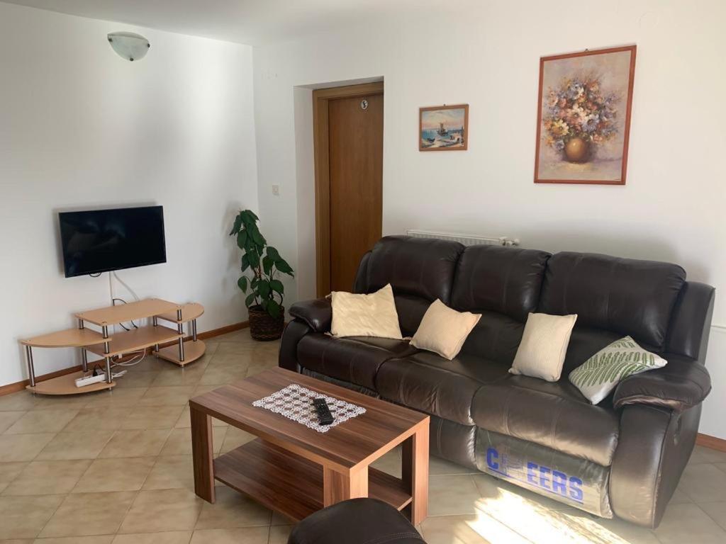 Apartman Dalija Vinkuran Ngoại thất bức ảnh