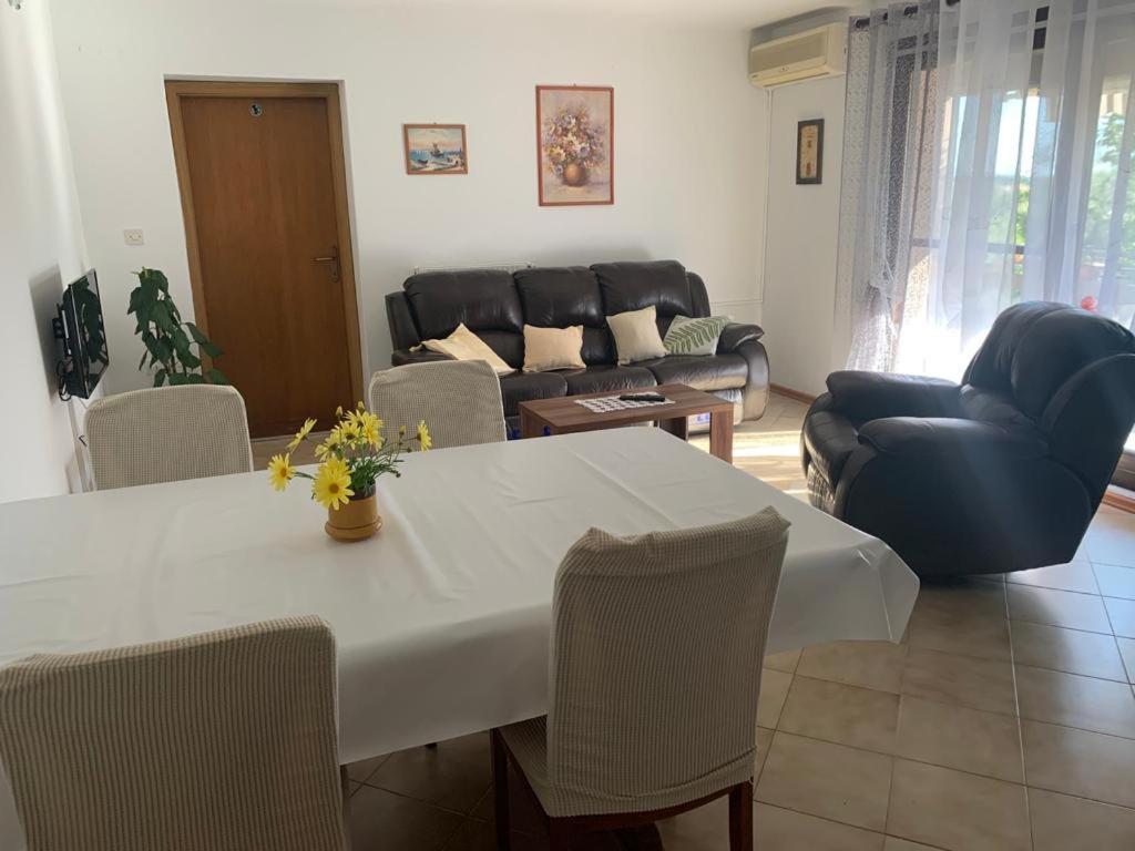 Apartman Dalija Vinkuran Ngoại thất bức ảnh